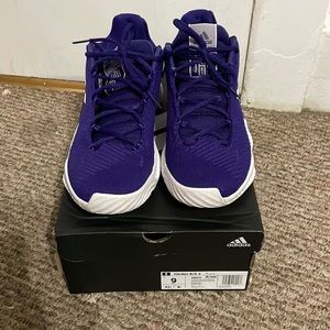 Adidas Pro Bounce 18